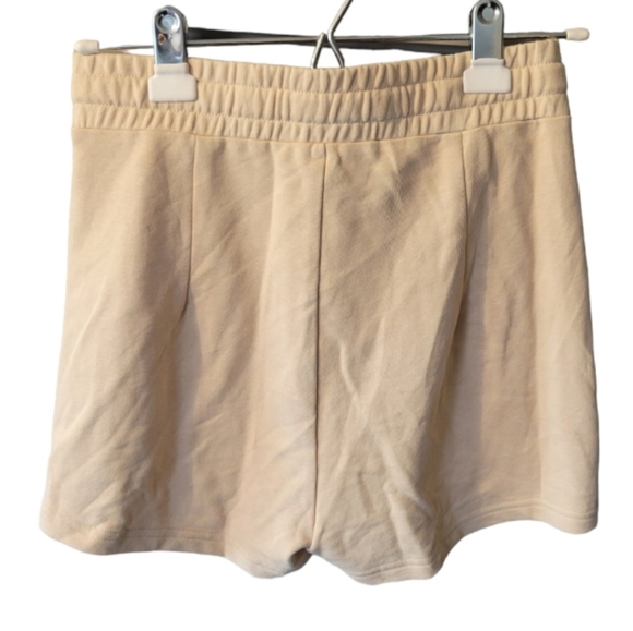 Shane Justin cream shorts large - Picture 2 of 3